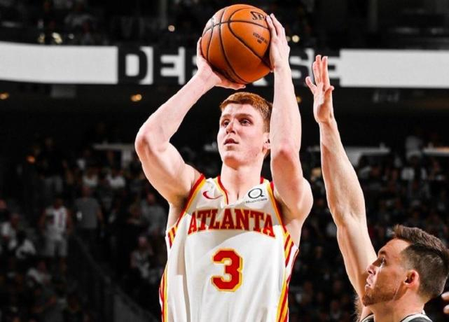 关于老鹰大胜国王,西部客场开门红的信息 关于老鹰大胜国王,西部客场开门红的信息