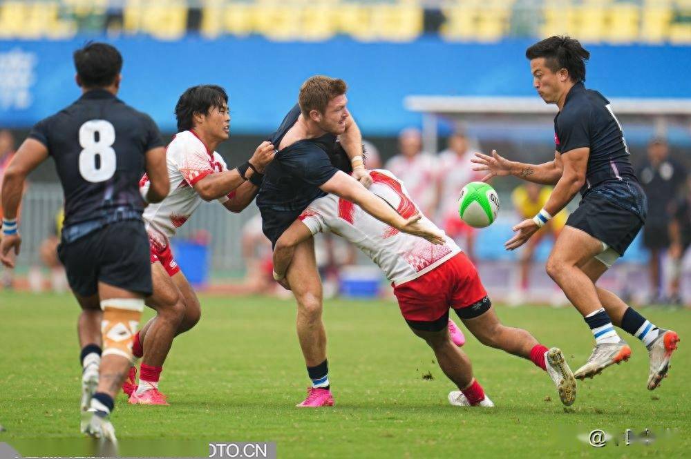 开云体育-关于橄榄球决赛震撼开打，巅峰对决引爆全场的信息