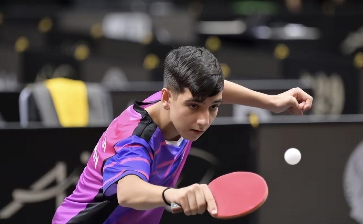 开云官网-包含竞猜热点明星选手受伤退赛，引发热议的词条