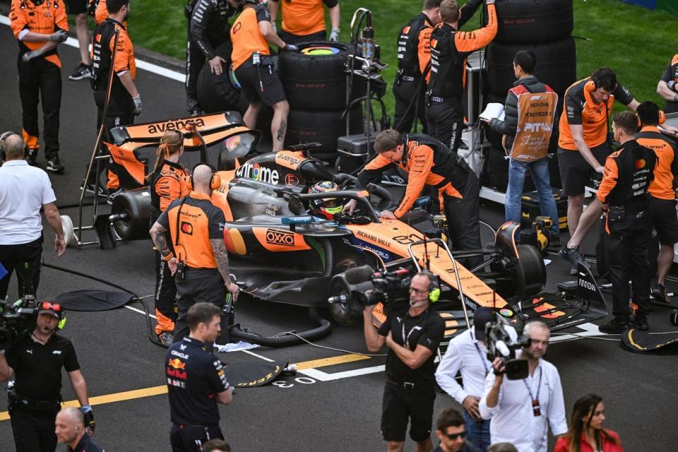 迈凯伦轻取红牛车队，汉密尔顿扛起全队