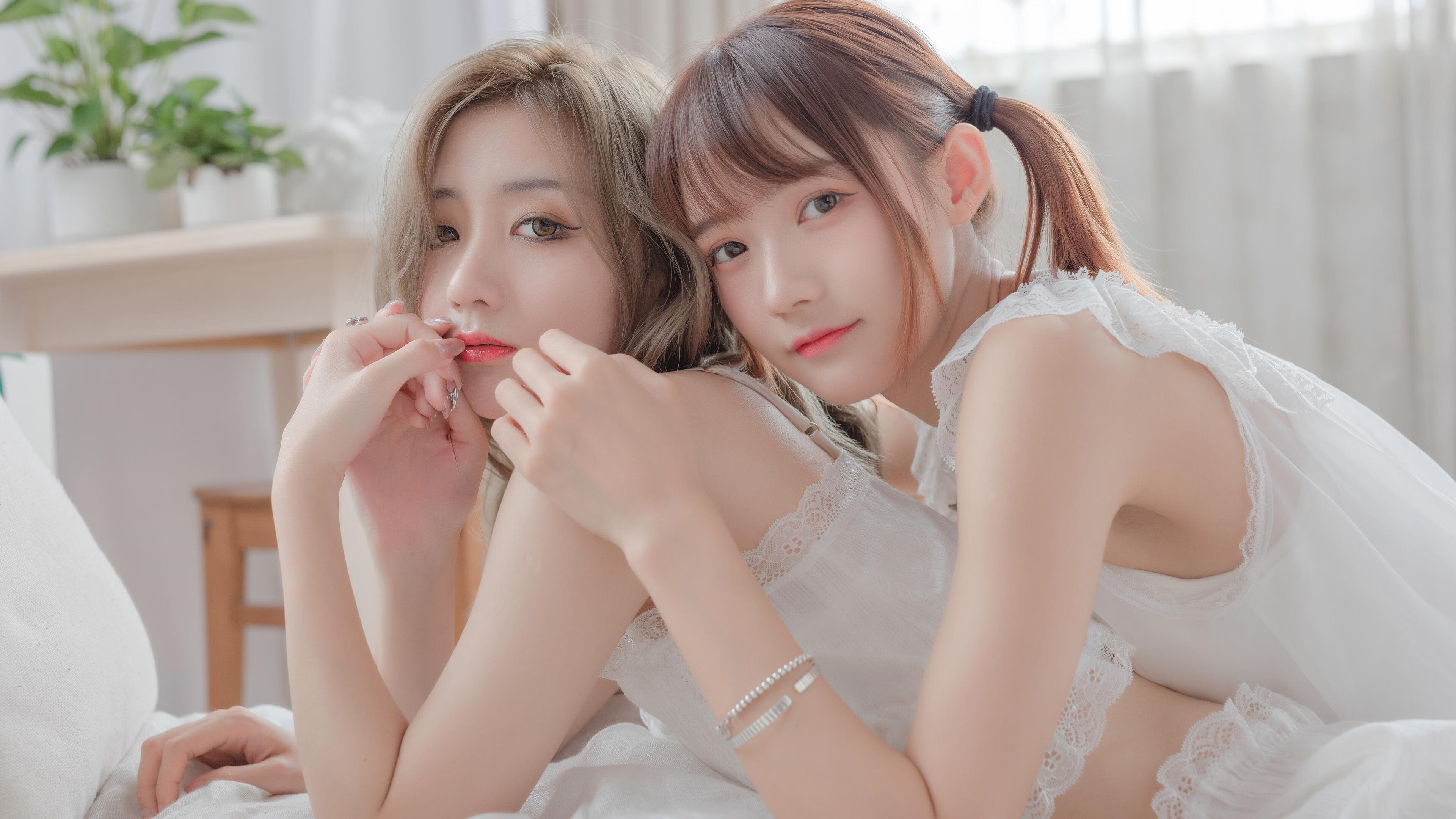 -欧冠淘汰赛之夜，皮克在压力峡谷中的巨人崛起