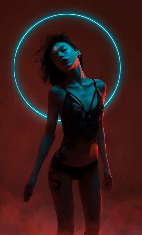 跨界鏖战，波兰足球激斗几内亚，迪巴拉F1街道赛上演接管传奇