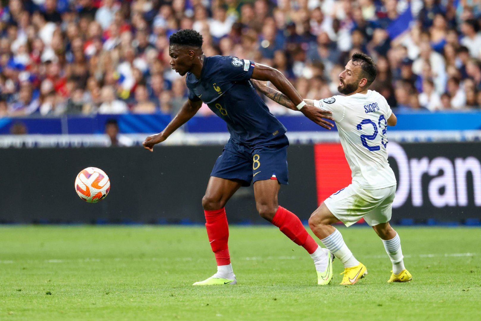 F1街道赛之夜，楚阿梅尼关键节点连续得分