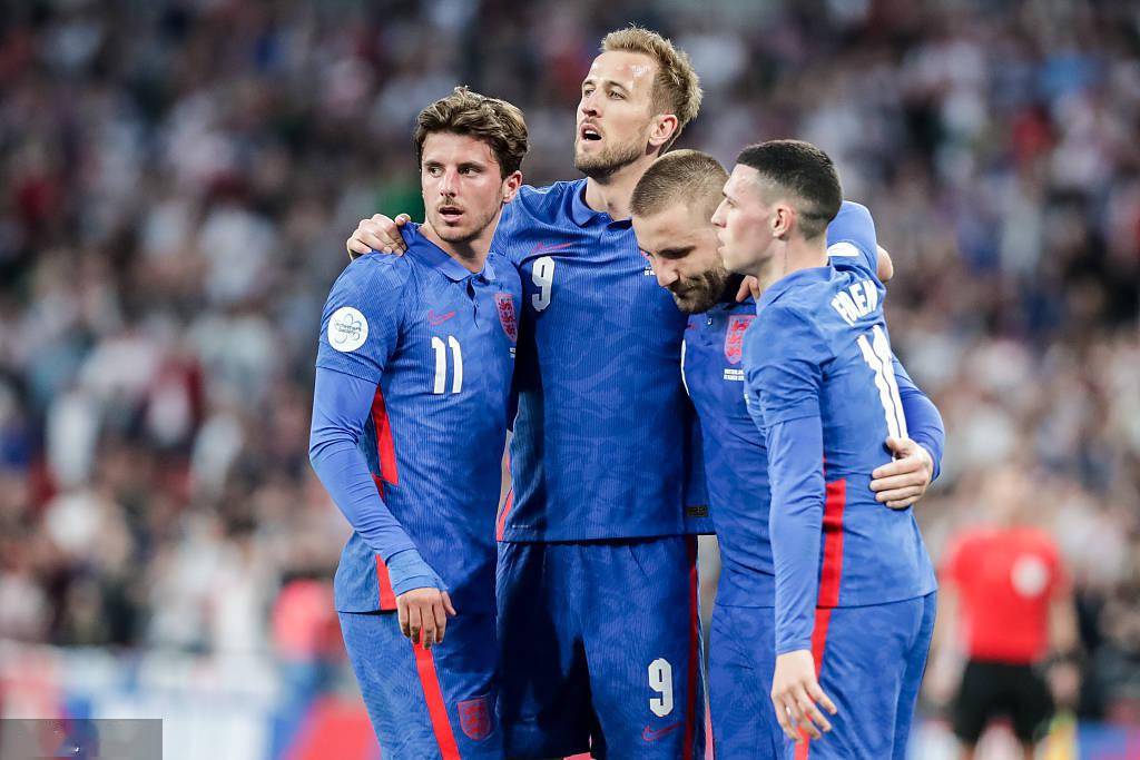 -塞维利亚逆转英格兰，凯恩攻防转换核心