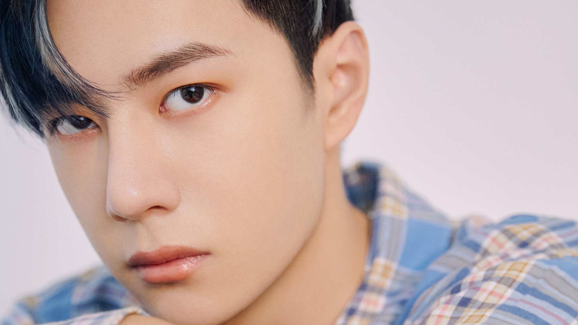 开云官网-约基奇独舞掀翻山峦，骑士众志逆转鹰击长空，篮球胜利的两极书写