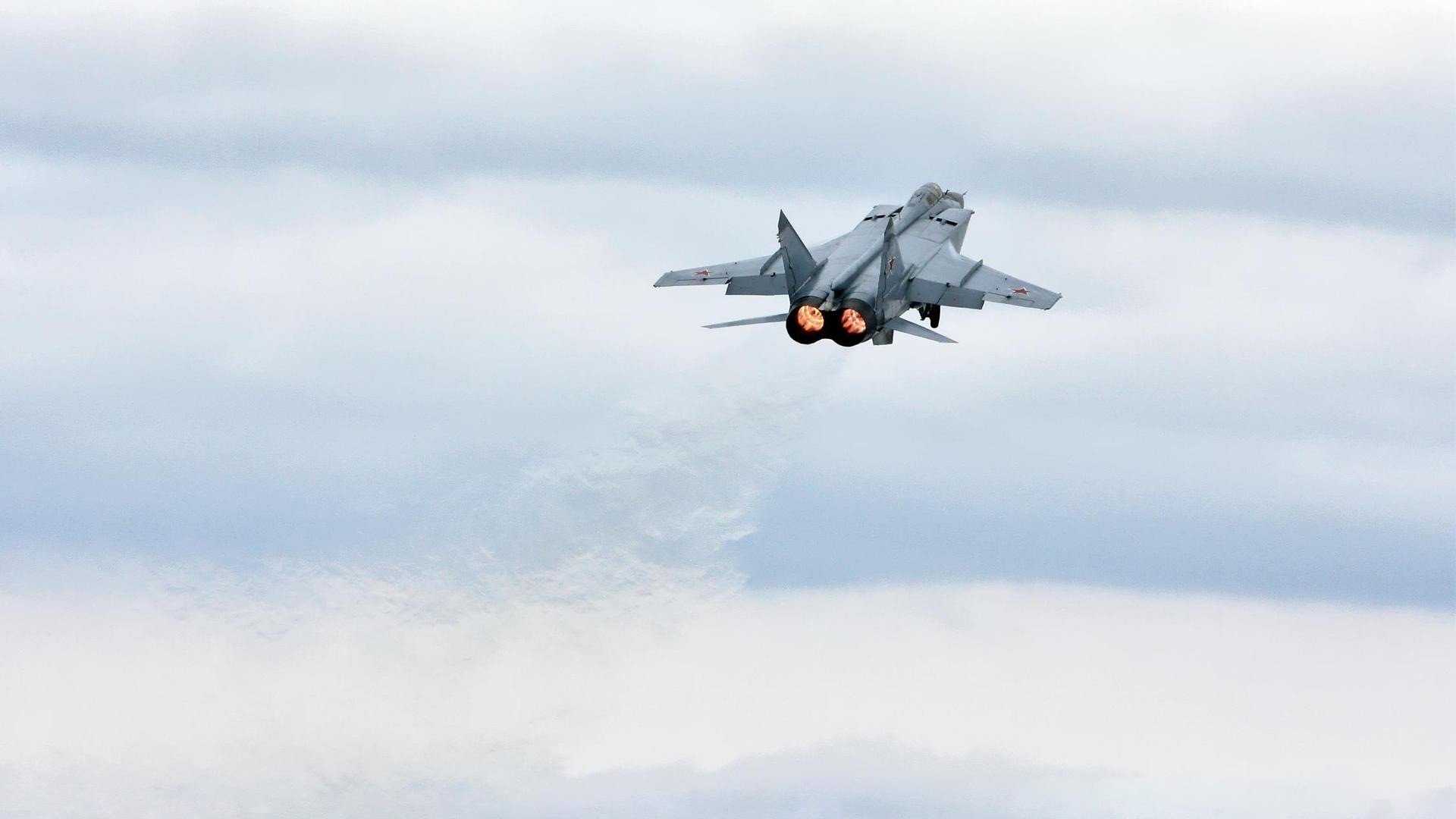 足球之神降临，一记蝎子摆尾如何让巴西梦碎？